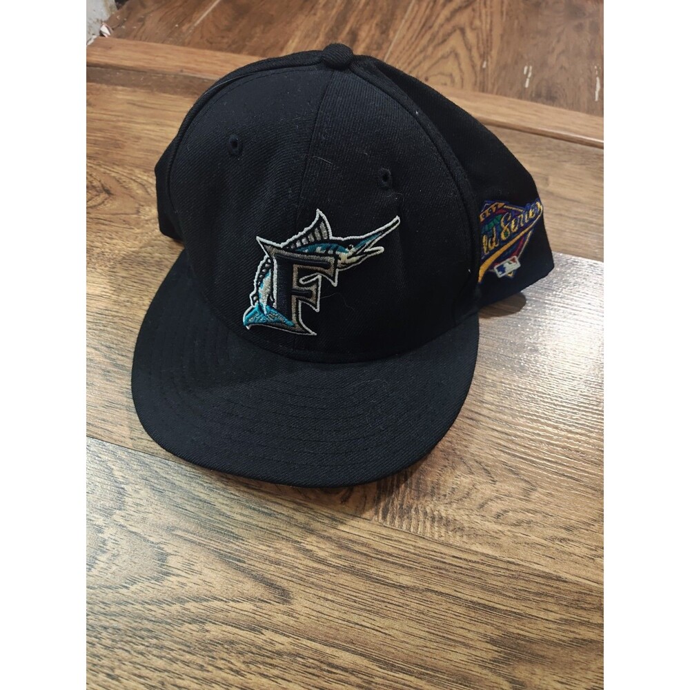 VTG Florida Marlins Hat Cap Fitted Mens 7 5/8 MLB 1997 World Series New Era